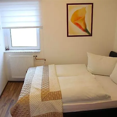 Hotel Happy 3*