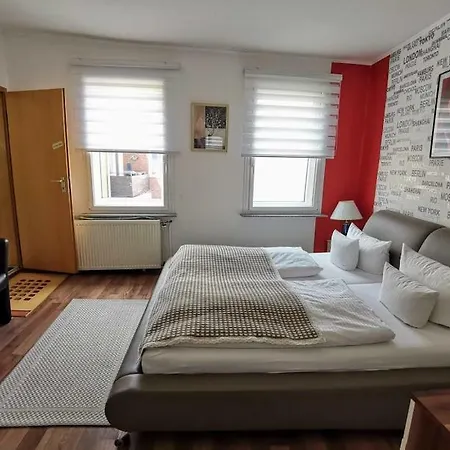 快乐之家酒店 3*